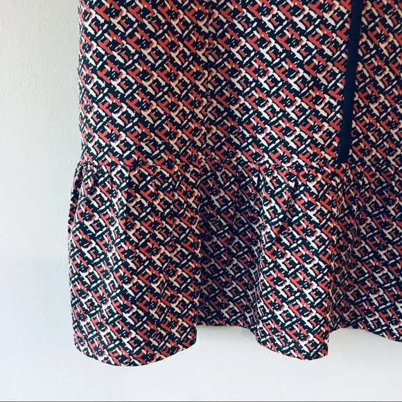 🌸Host Pick🌸 Women's Sleeveless Top Pattern Print - Picture 3 of 16